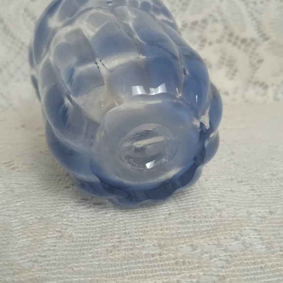 Hand Blown Art Glass Vase Blue Clear Speckled Pontil Scar Signed Ribbed 5" Tall - Picture 6 of 8